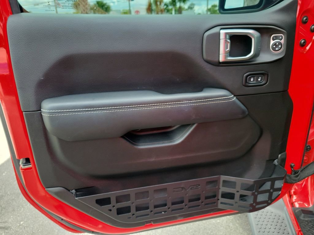 Used 2022 Jeep Wrangler Unlimited Sahara w/ Cold Weather Group image 20