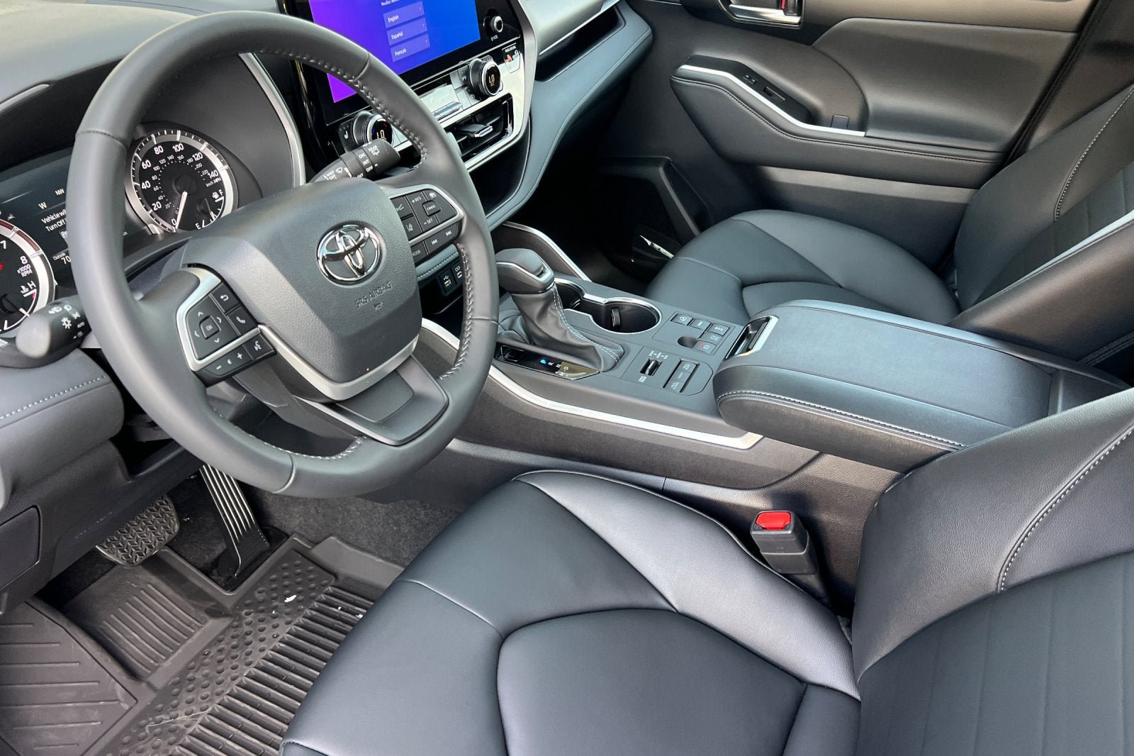 New 2026 Toyota Highlander XLE AWD/4WD image 12
