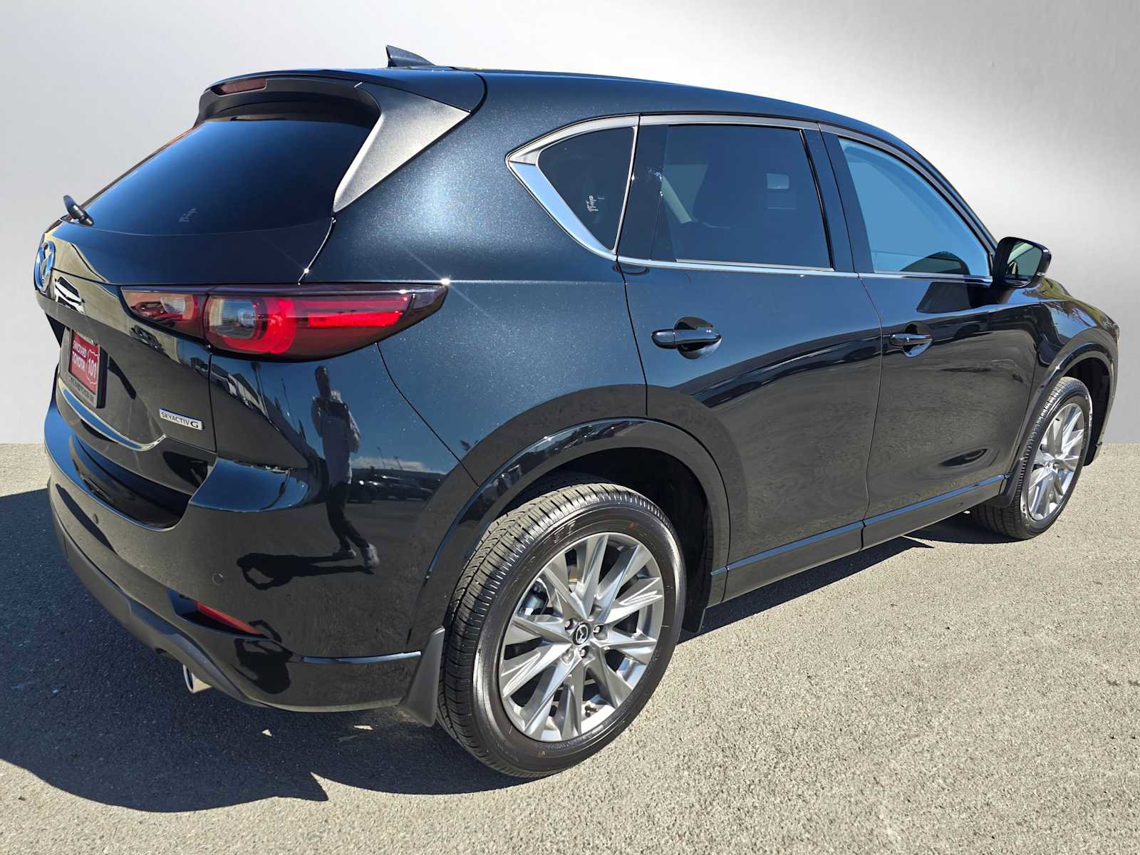 Used 2025 MAZDA CX-5 AWD 2.5 S w/ Premium Plus Pkg image 3