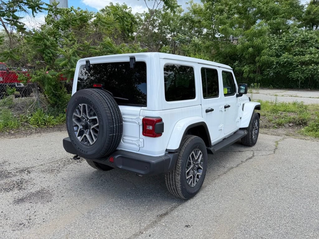 New 2026 Jeep Wrangler Unlimited Sahara AWD/4WD image 5