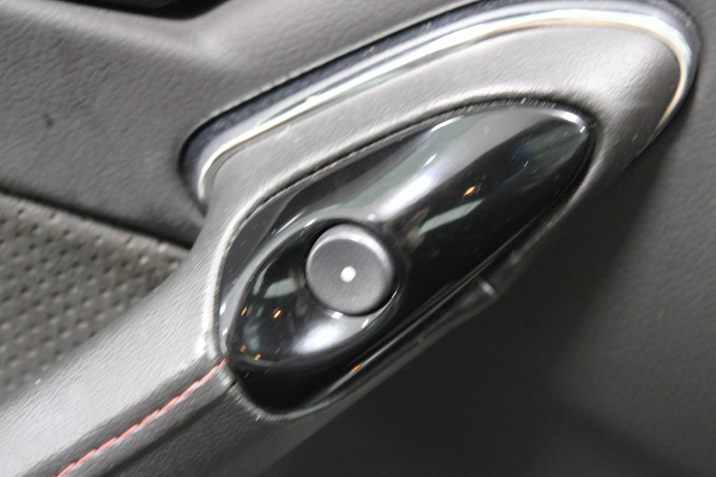 Used 2015 Cadillac CTS V RWD image 37