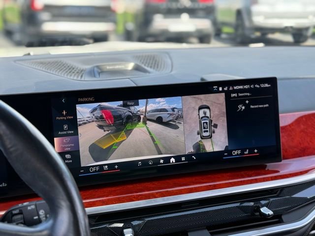 Used 2024 BMW ALPINA XB7 image 4