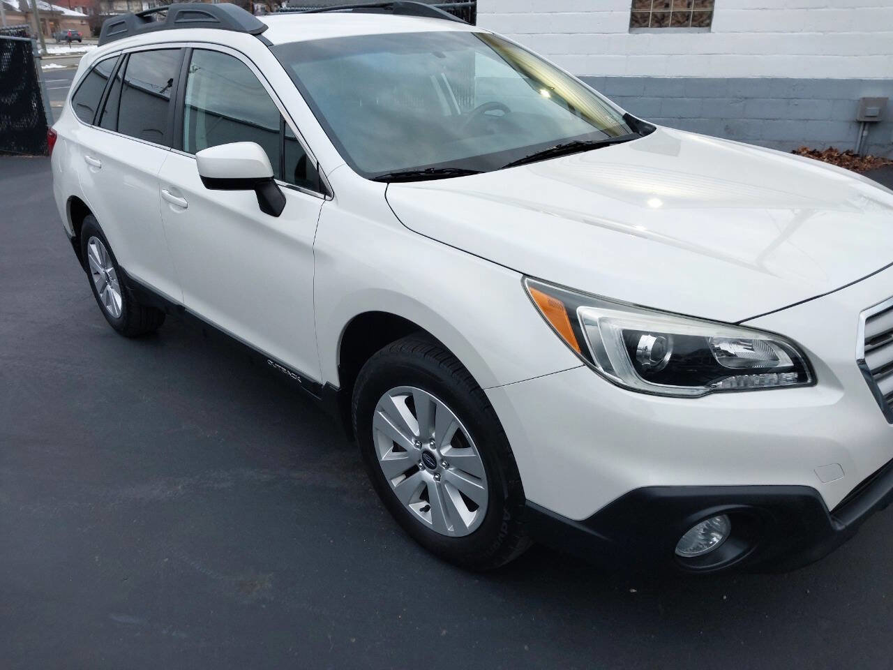 Used 2015 Subaru Outback 2.5i Premium w/ Protection Package #1 image 1