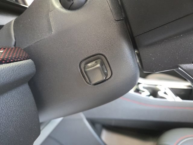 Used 2026 Chevrolet Traverse RS AWD/4WD image 17