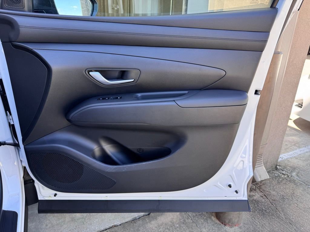 New 2026 Hyundai Tucson SE image 17