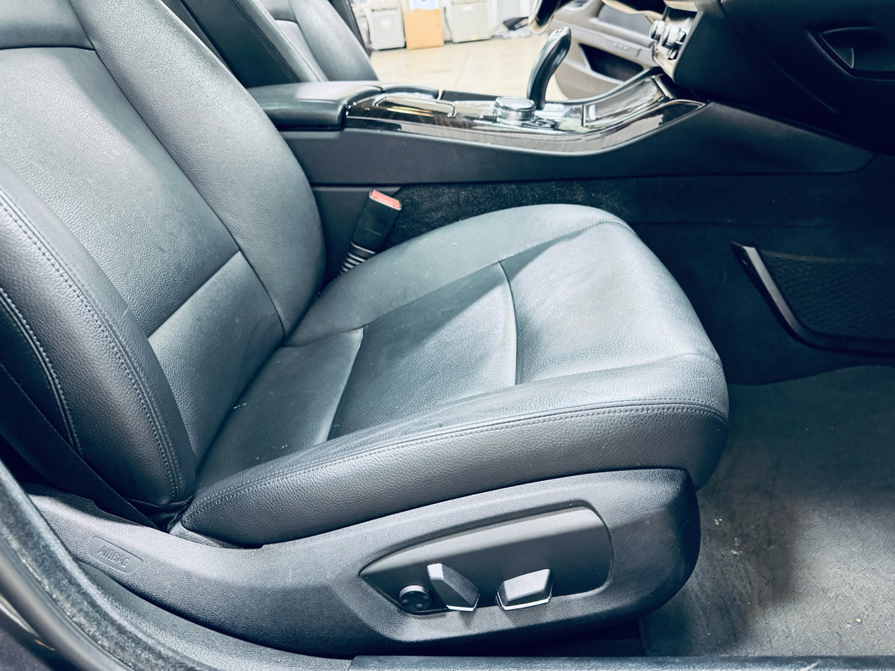 Used 2015 BMW 528i Sedan image 37