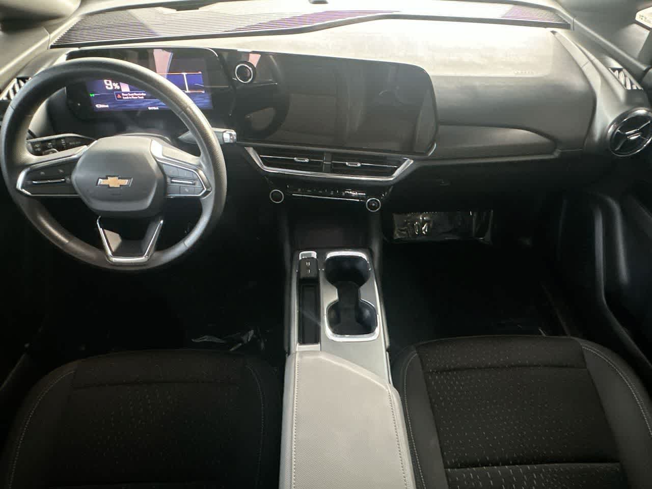 Used 2025 Chevrolet Equinox EV LT FWD image 24