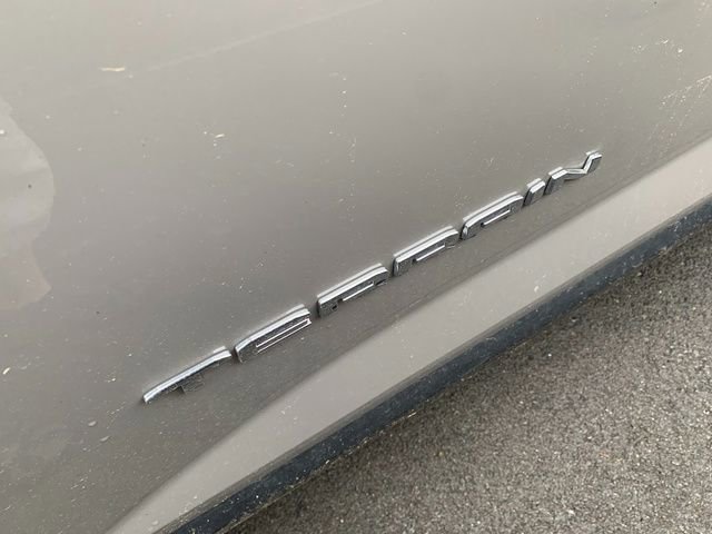 Used 2025 GMC Terrain Elevation w/ Elevation Premium Package image 3