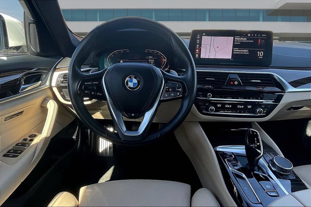 Used 2023 BMW 540i xDrive w/ Convenience Package AWD/4WD image 8
