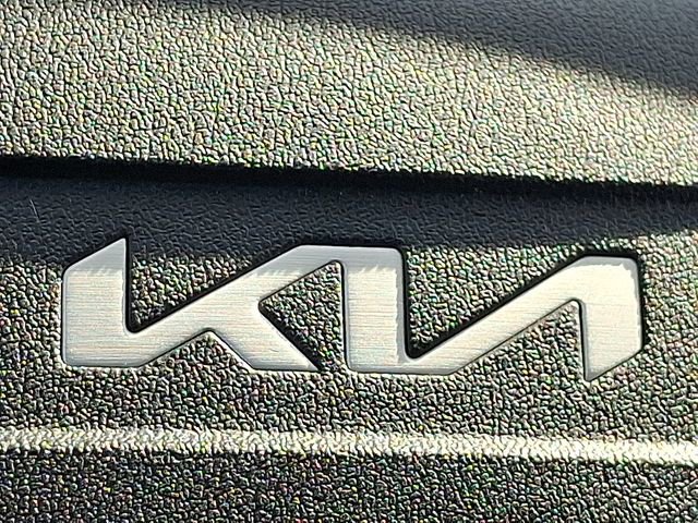Used 2025 Kia K4 LXS image 31