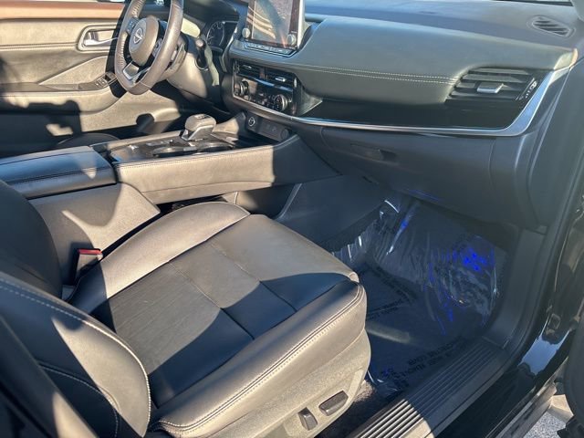 Used 2023 Nissan Rogue SL image 36