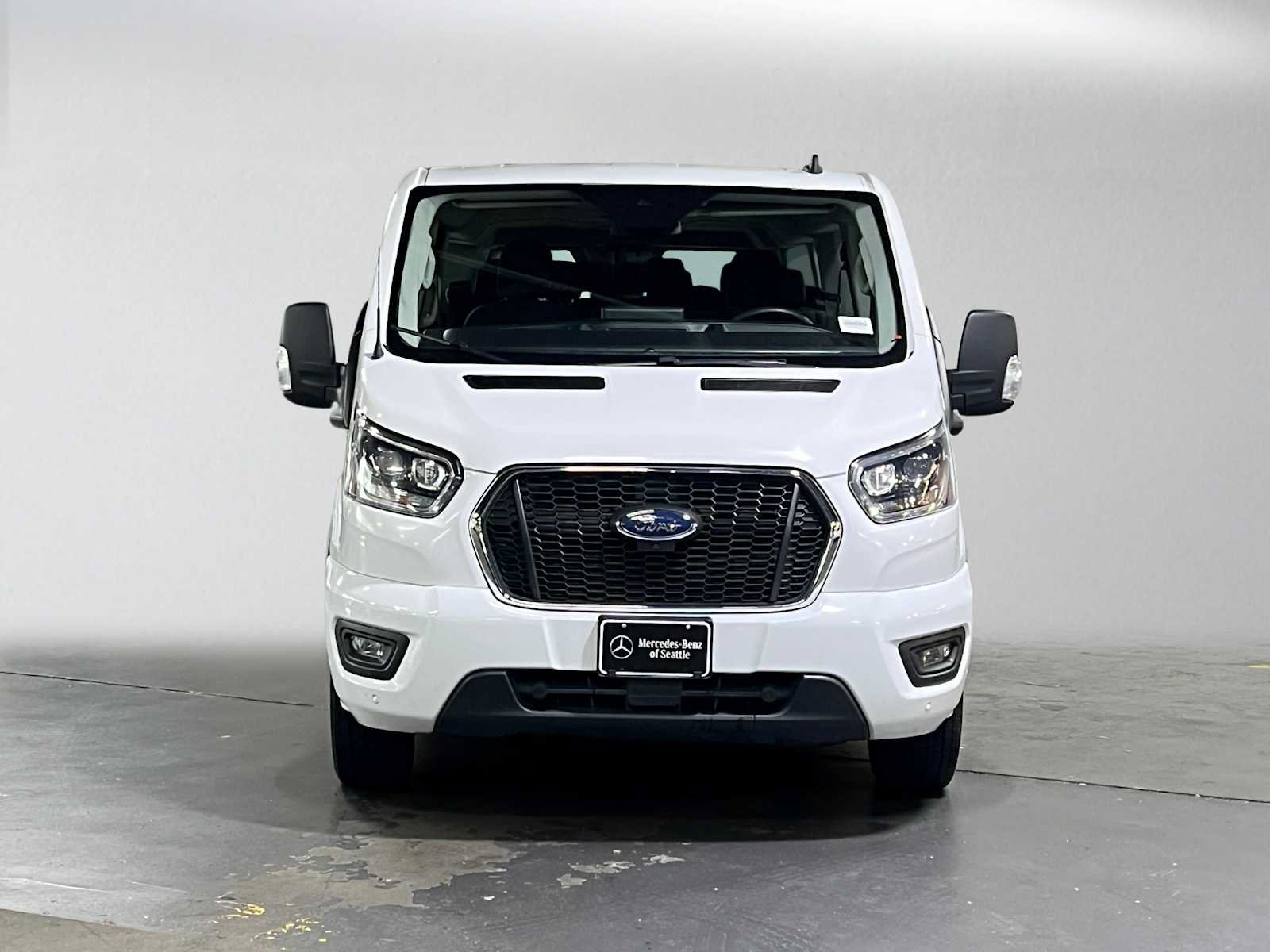 Used 2023 Ford Transit 350 XLT RWD image 7