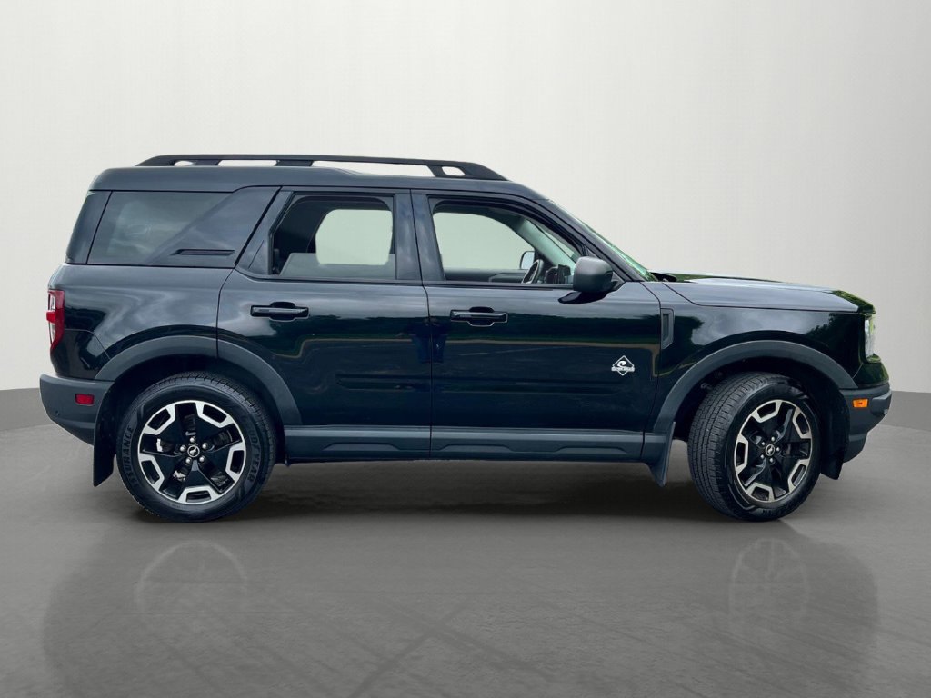 Certified 2022 Ford Bronco Sport Outer Banks w/ Tech Package AWD/4WD image 2