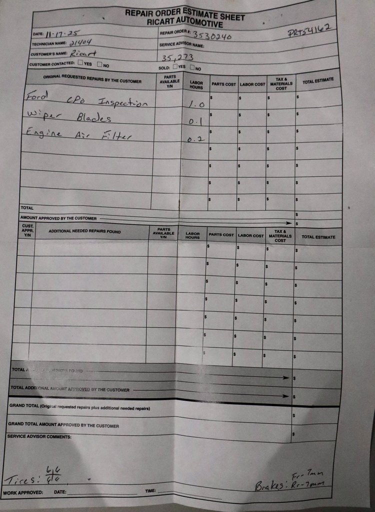 Used 2023 Chevrolet Traverse LT image 4