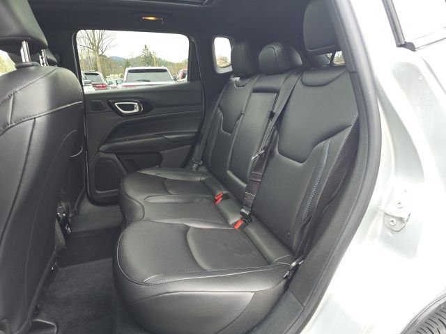 Certified 2025 Jeep Compass Limited w/ High Altitude Package AWD/4WD image 28