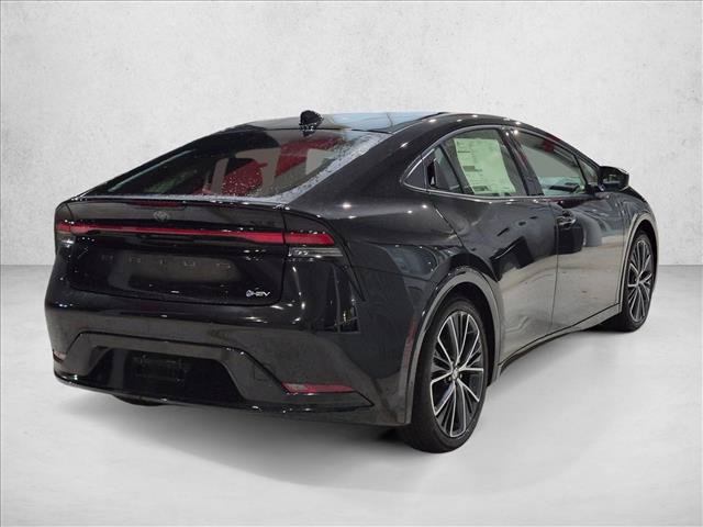 New 2027 Toyota Prius XLE FWD image 2