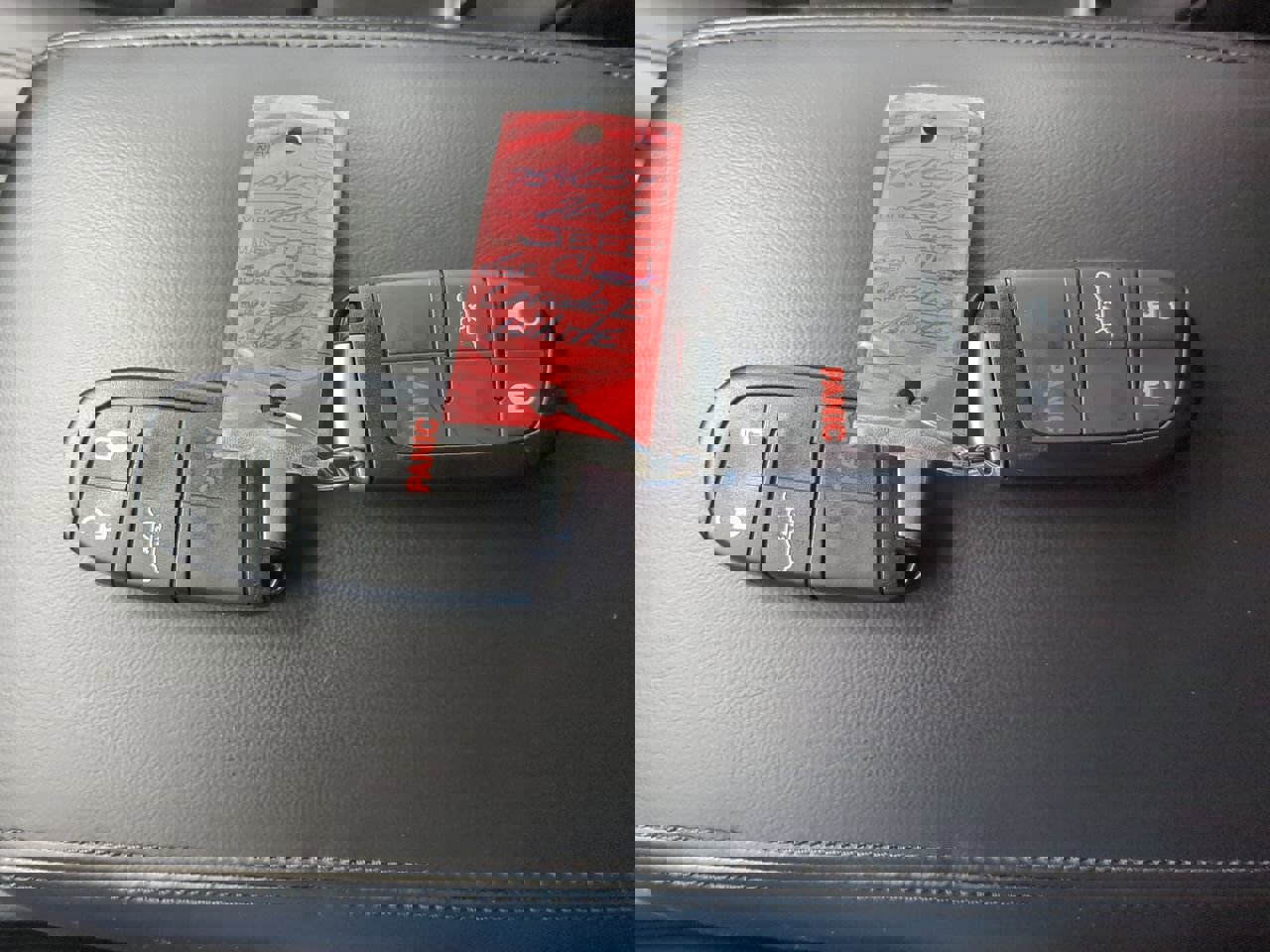 Used 2019 Jeep Grand Cherokee Laredo w/ Laredo X Package image 27