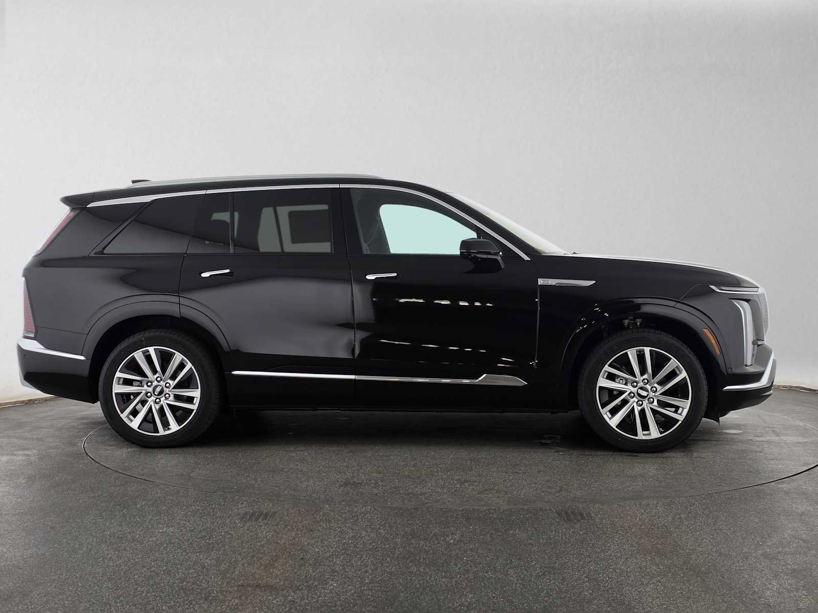 New 2027 Cadillac Vistiq Luxury AWD/4WD image 2