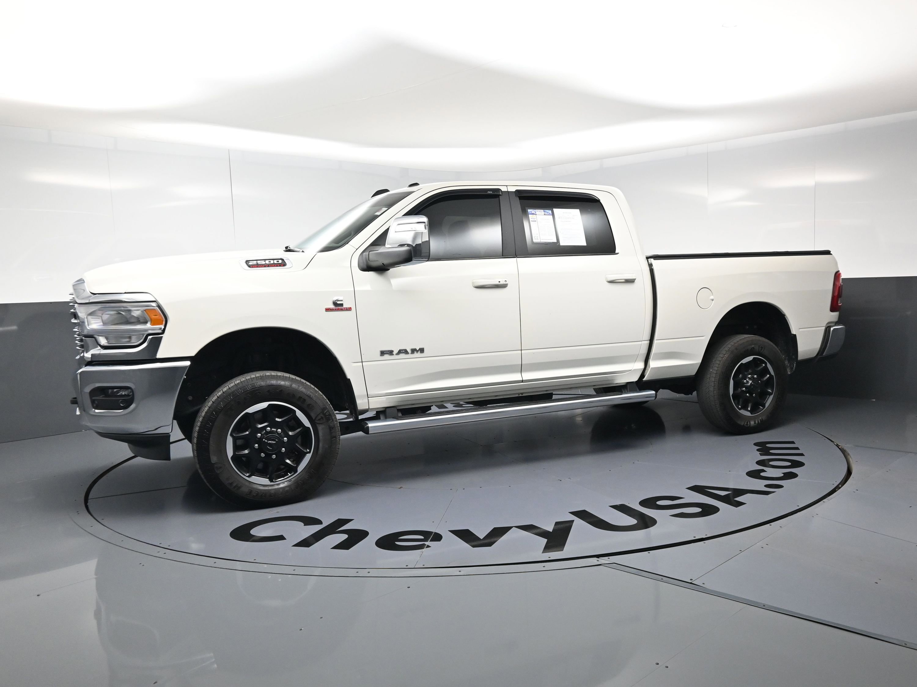 Used 2024 RAM 2500 Laramie AWD/4WD image 6