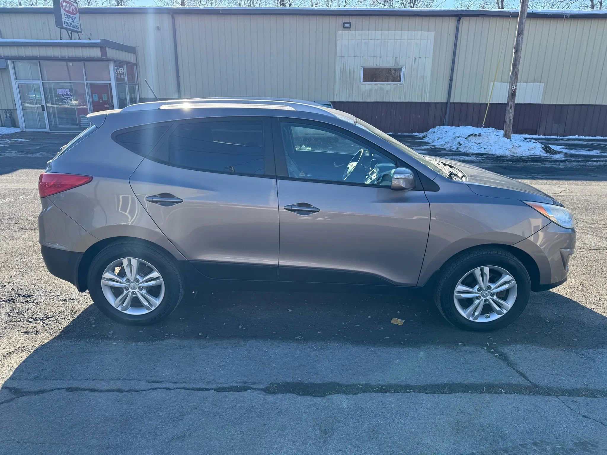 Used 2013 Hyundai Tucson GLS image 4