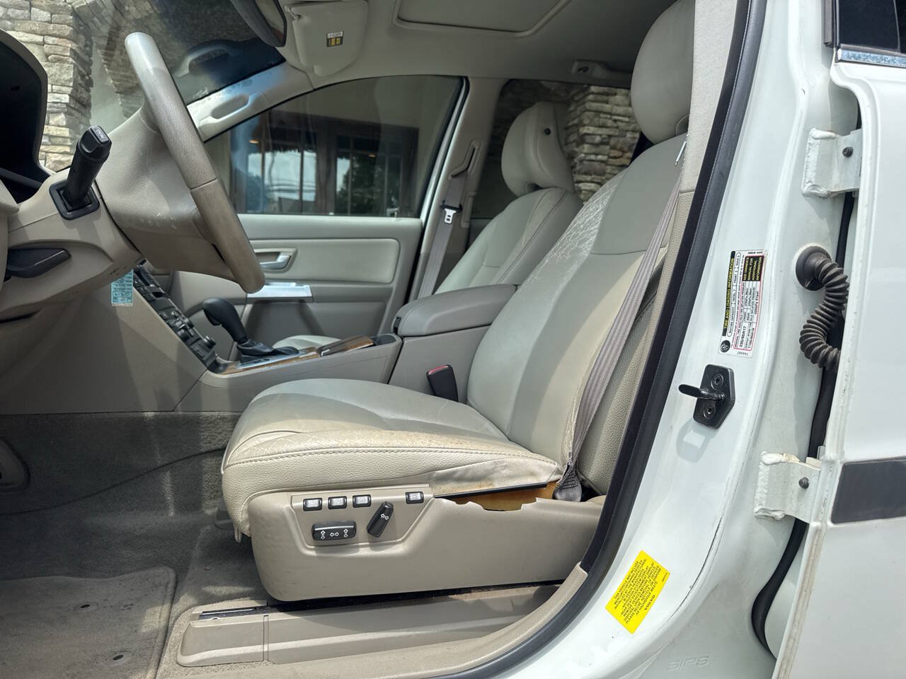 Used 2005 Volvo XC90 2.5T AWD/4WD image 9