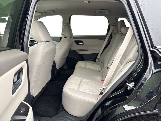 Used 2024 Nissan Rogue SV AWD/4WD image 11