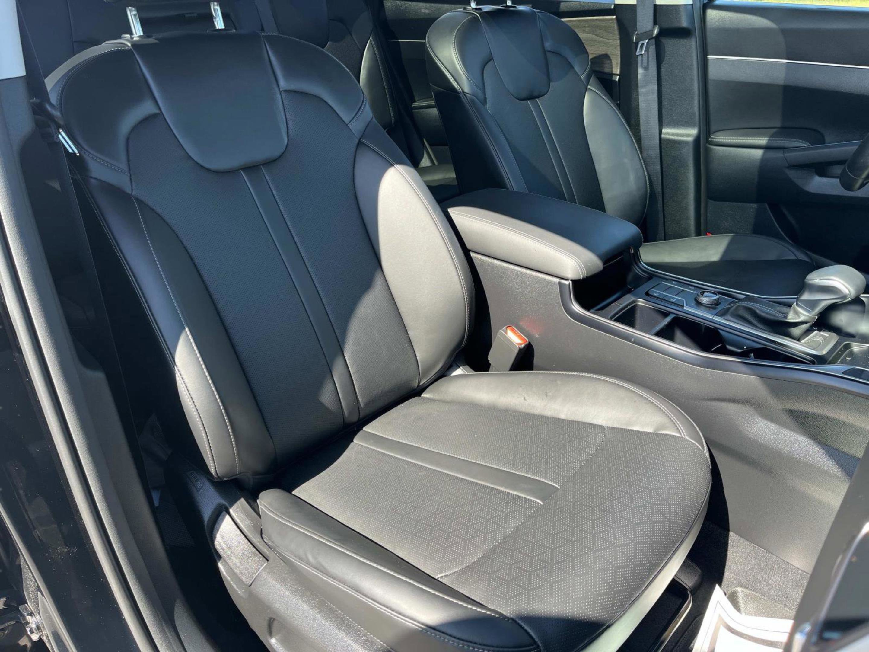 Used 2023 Kia Sorento S w/ Panoramic Sunroof Package AWD/4WD image 29