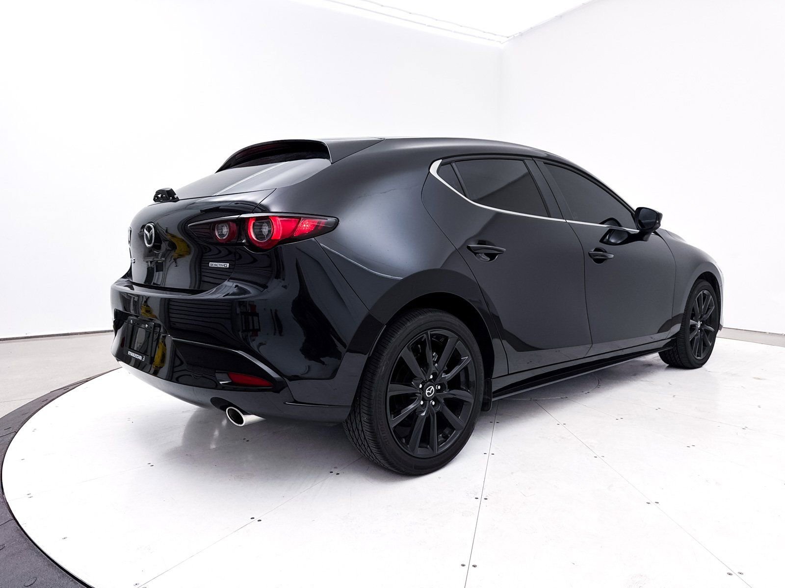 Certified 2025 MAZDA MAZDA3 s Sport image 17