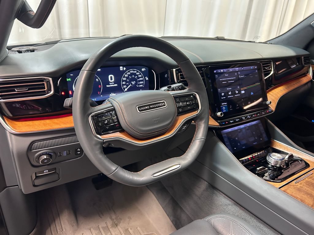 Used 2024 Jeep Grand Wagoneer Series III AWD/4WD image 2