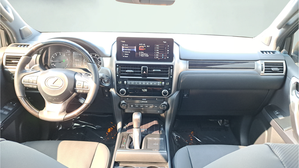 Used 2023 Lexus GX 460 Premium w/ Premium Package AWD/4WD image 29