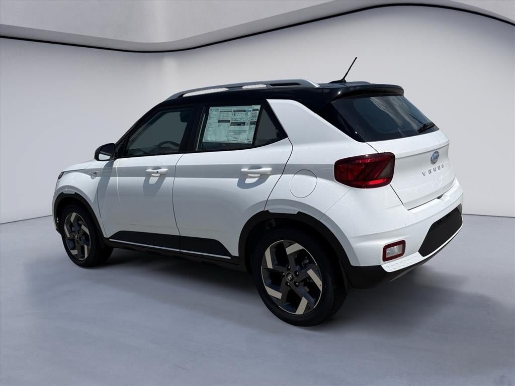 New 2026 Hyundai Venue SEL FWD image 3
