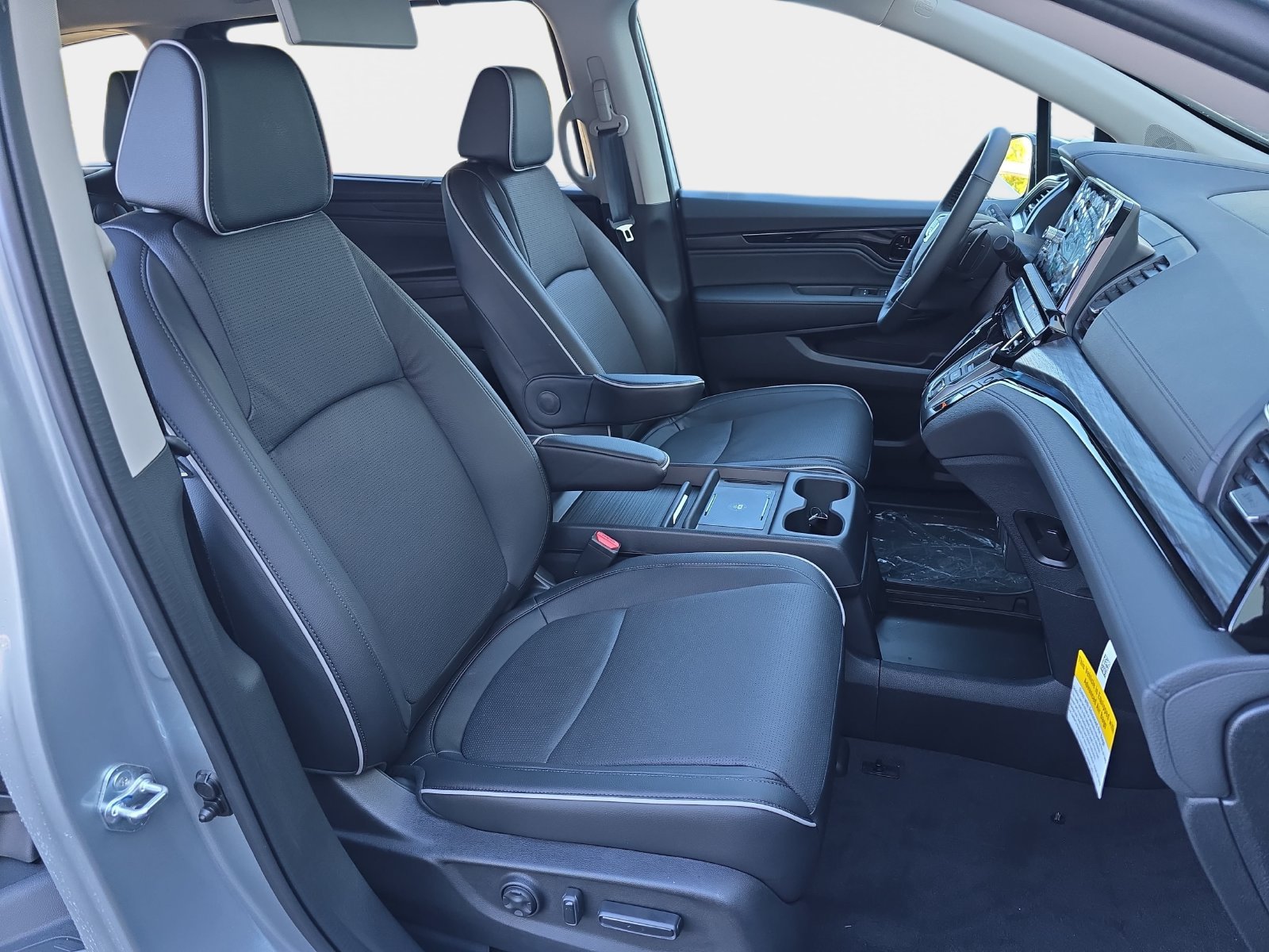 New 2027 Honda Odyssey Elite image 10