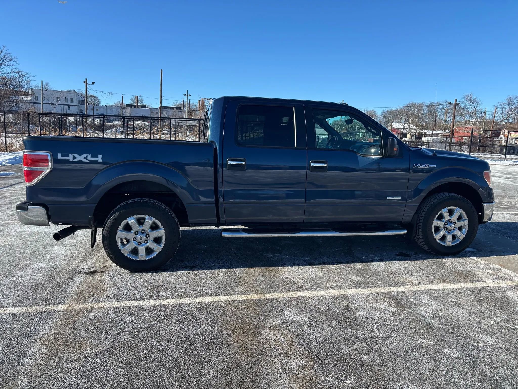 Used 2013 Ford F150 XLT w/ Luxury Equipment Group image 10