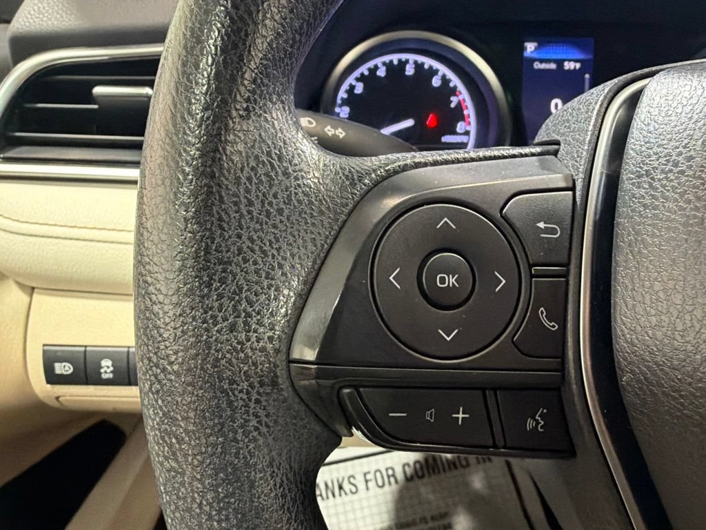 Used 2018 Toyota Camry LE w/ Convenience Package FWD image 27