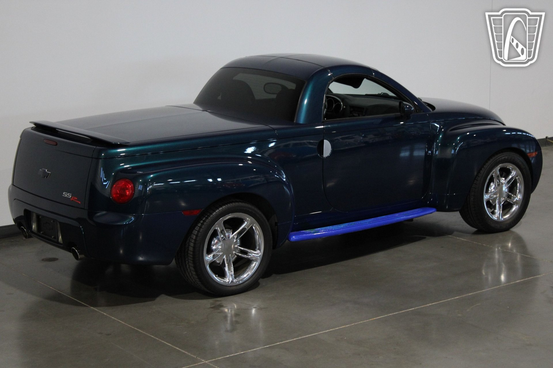 Used 2005 Chevrolet SSR w/ Preferred Equipment Group image 9