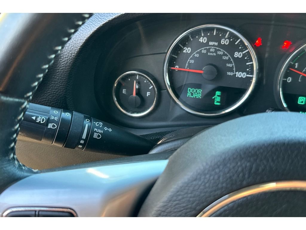 Used 2015 Jeep Wrangler Sport image 34