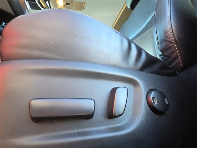 Used 2015 Toyota RAV4 Limited image 20