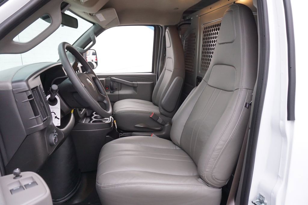 New 2025 Chevrolet Express 2500 w/ Driver Convenience Package RWD image 9