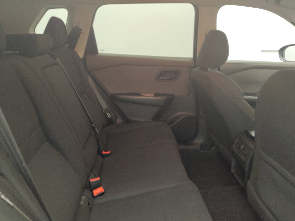 Used 2023 Nissan Rogue S FWD image 19