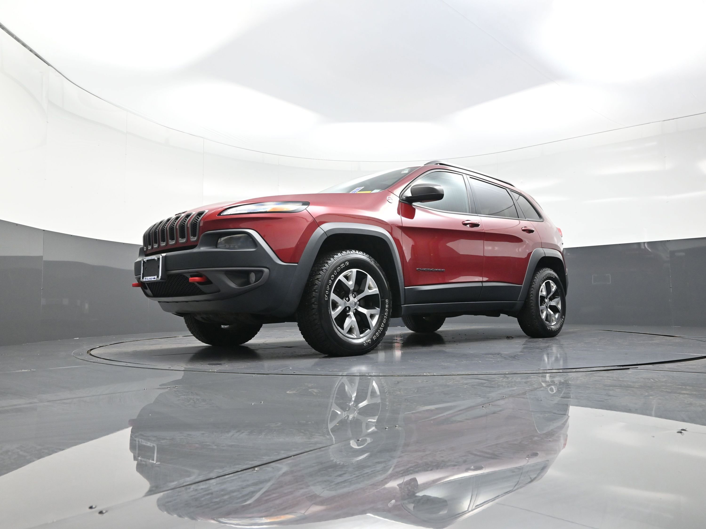 Used 2015 Jeep Cherokee Trailhawk w/ Comfort/Convenience Group image 11