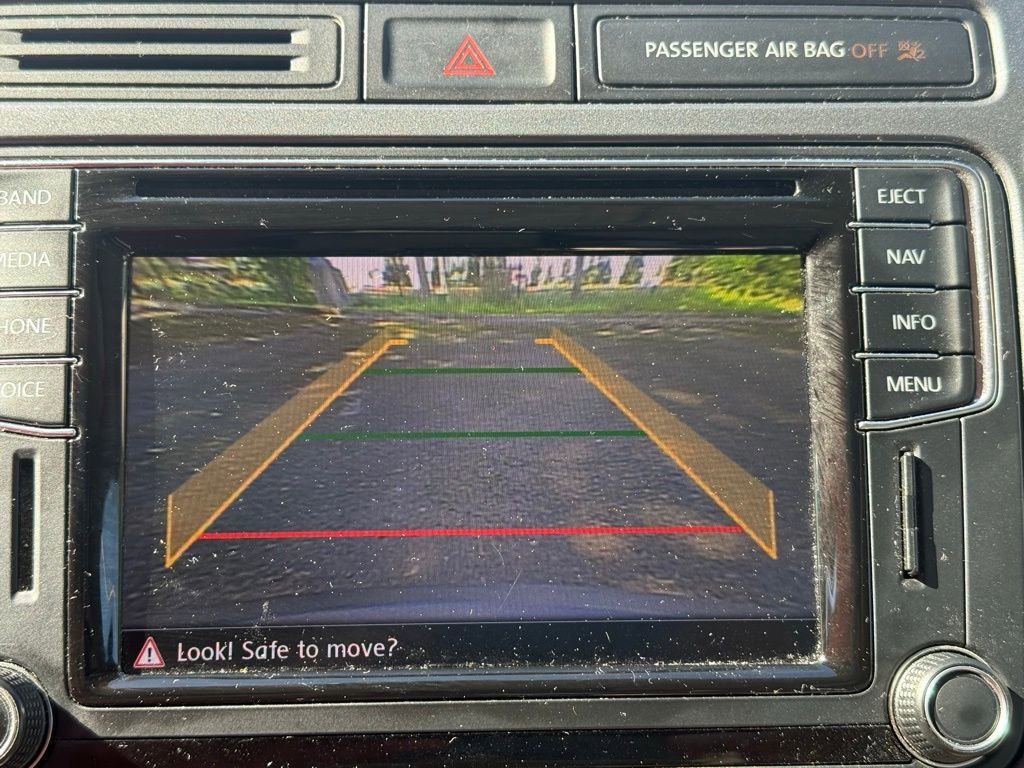 Used 2017 Volkswagen Tiguan SEL image 11