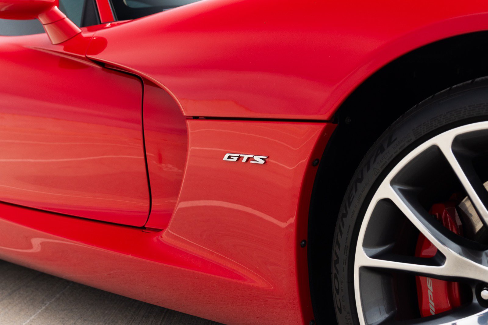 Used 2013 SRT Viper GTS w/ GTS Laguna Interior Pkg RWD image 19