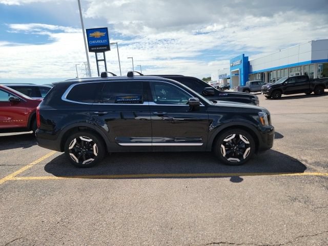 Used 2025 Kia Telluride S AWD/4WD image 4