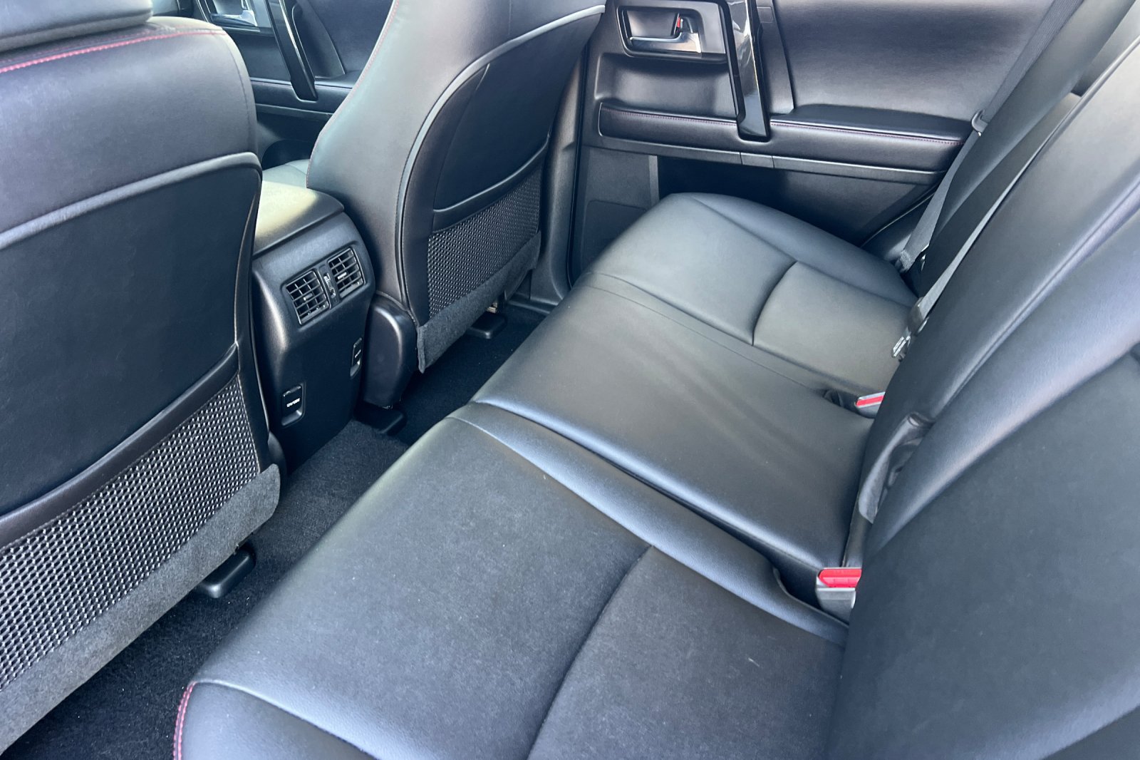 Used 2017 Toyota 4Runner TRD Off-Road Premium AWD/4WD image 12