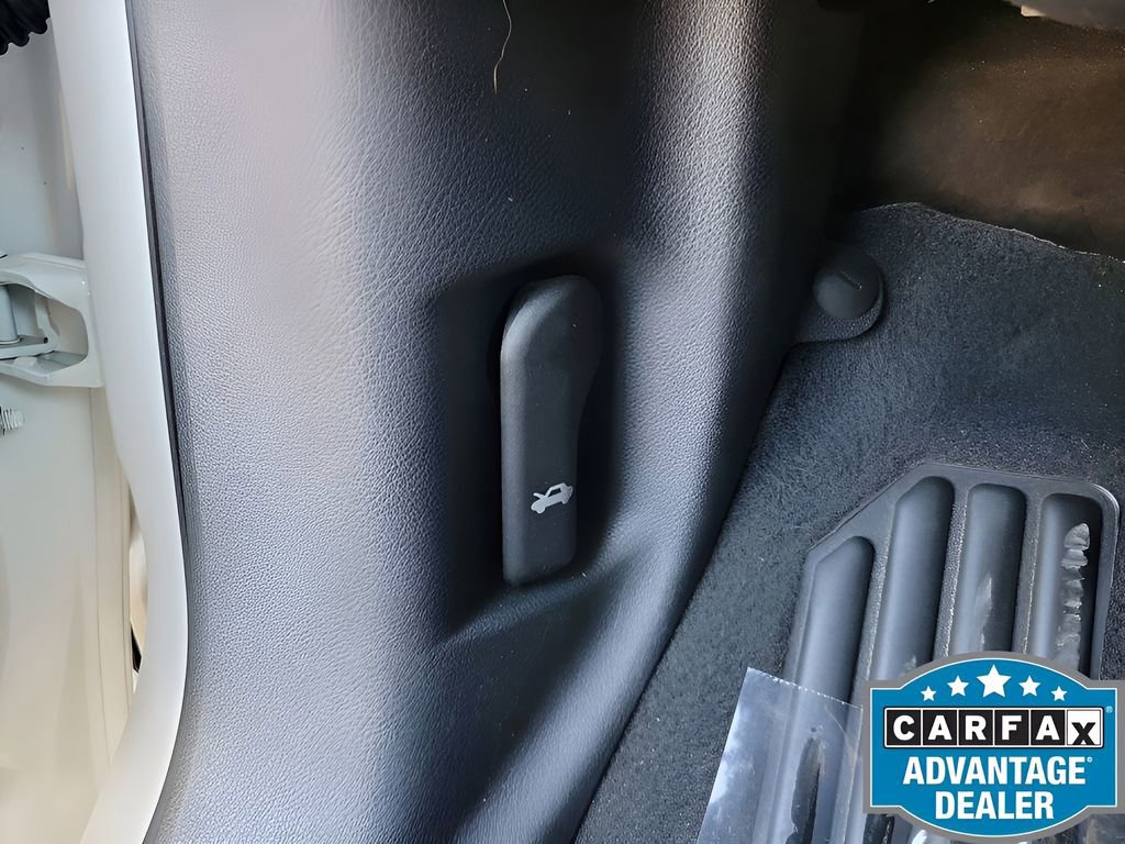 Used 2023 Nissan Pathfinder S image 35