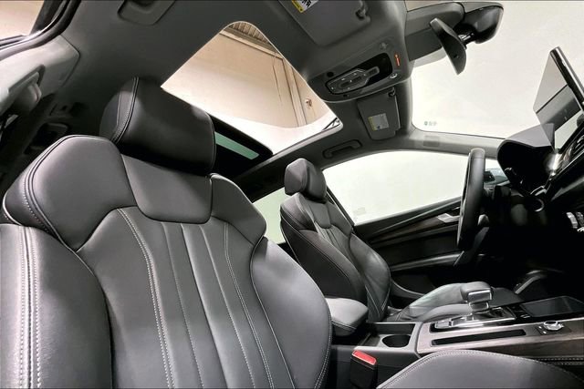 Used 2023 Audi Q5 e Premium Plus w/ Premium Plus Package AWD/4WD image 10