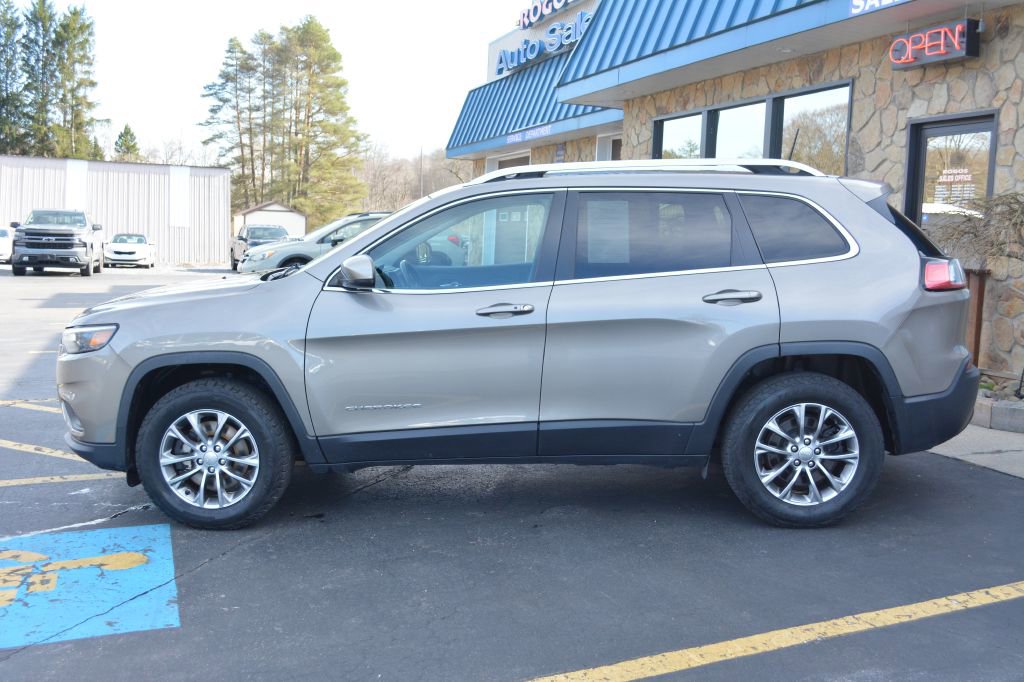 Used 2020 Jeep Cherokee Latitude Plus w/ Cold Weather Group image 5