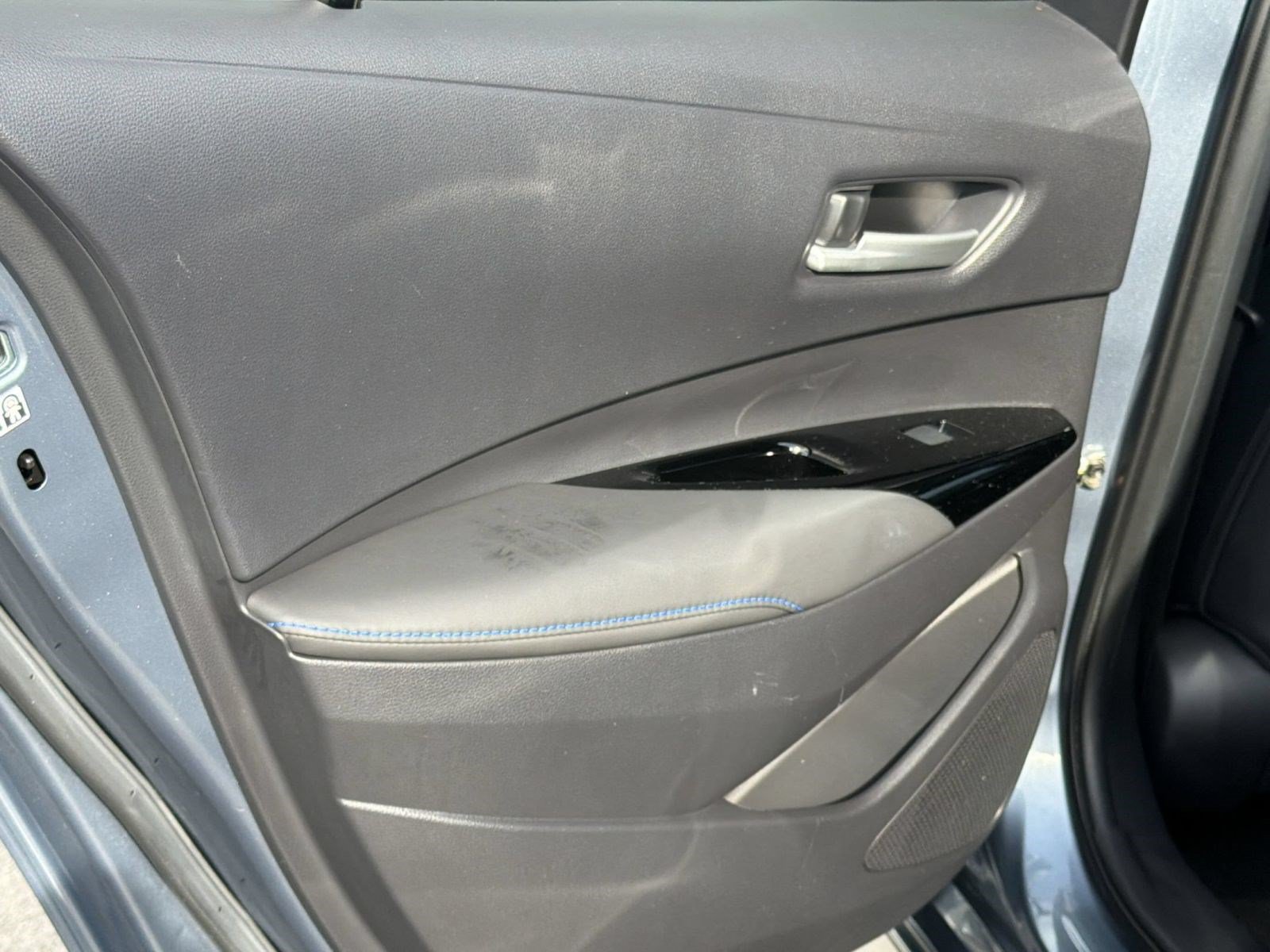 Used 2020 Toyota Corolla XSE FWD image 31