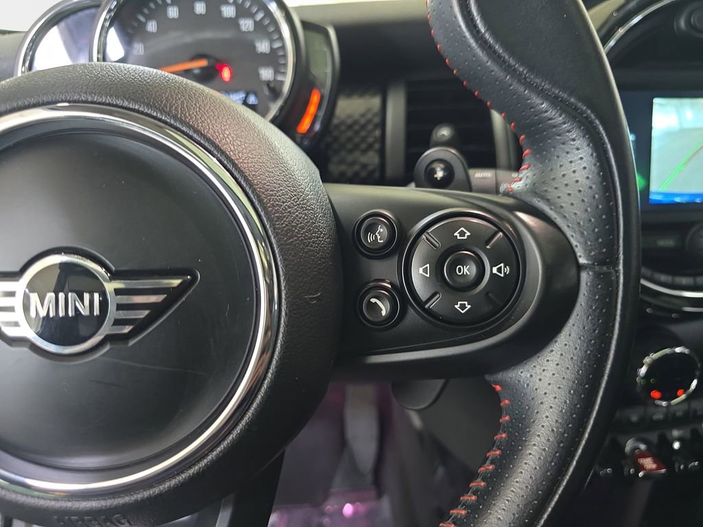 Used 2019 MINI Cooper S w/ Premium Package image 21