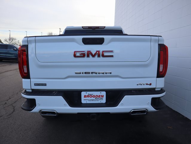 Used 2024 GMC Sierra 1500 AT4 w/ Technology Package image 6